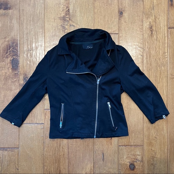 Forever 21 xxi Fabric Moto Jacket with Asymmetrical Zipper and Zipper Pockets - Picture 7 of 8